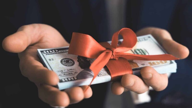 How to Create Multiple Income Streams with Minimal Risk